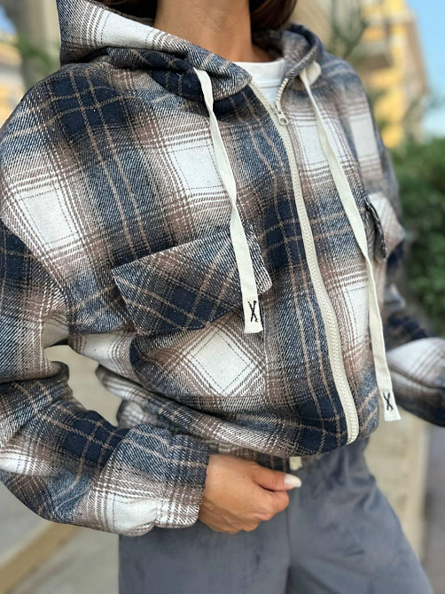 Жіноча кофта в клітинку на блискавці з капюшоном котон Коричневий, 46/48 Одеса - фото 7