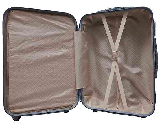 Валіза пластикова MILANO BAG 004 середня чорна Київ