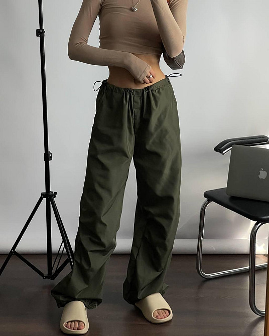 Жіночі повсякденні штани карго-парашути плащівка Хакі Одеса - фото 1