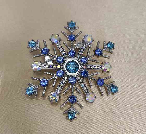 Брошка "Сніжинка" №3 Сміла