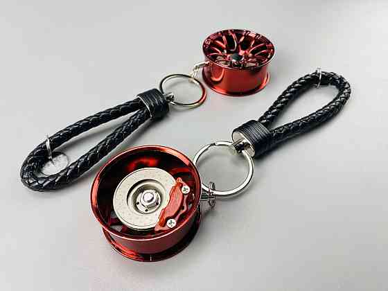 Брелок у вигляді диска колеса червоний, брелок на ключі для водія, брелок металевий на авто ключі Мукачево