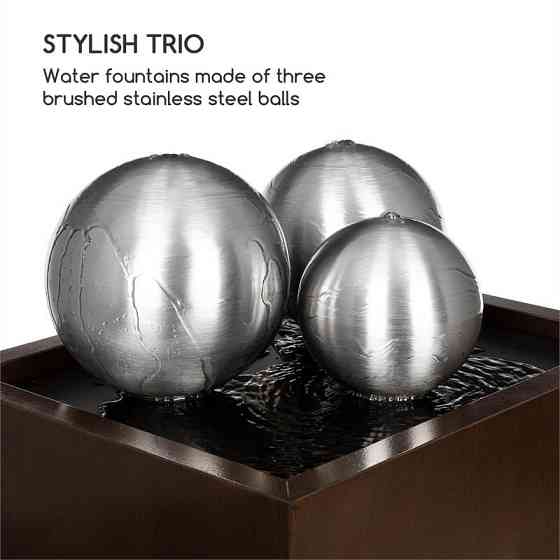 Фонтан Triumvirate Garden для внутреннего и наружного освещения из оцинкованной нержавеющей стали со Ровно