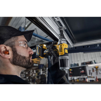 Заклепочник DeWALT 18 В XR Li-Ion, 20 kN, d.закл.=4.8-6.4 мм (без АКБ и ЗУ) (DCF414NT) Винница - изображение 7