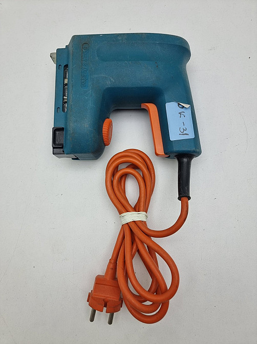 Степлер Black Decker DN 418 (товар вживаний) Луцк - изображение 1