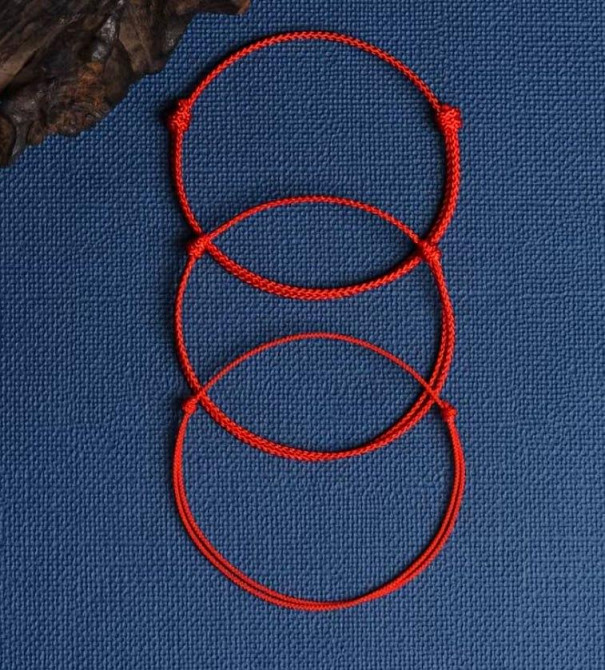 Набір 3 червоні браслети нитка на руку, браслет оберіг червона нитка від пристріту, регульований браслет Київ - фото 4