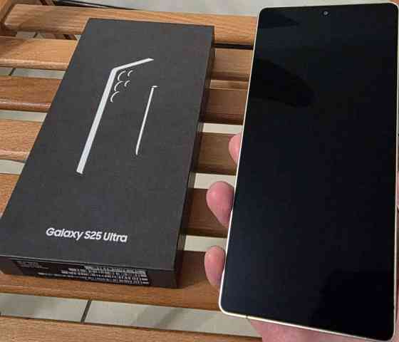 Новий на гарантії повний рік Samsung Galaxy S25 ultra 12/256 GB. Київ