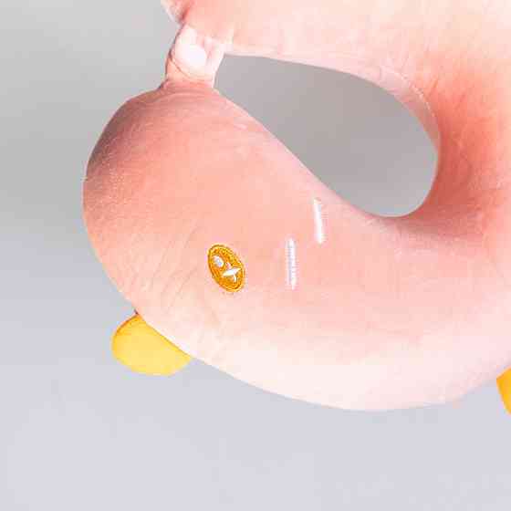 Розовая U-образная подушка для шеи Duck Киев