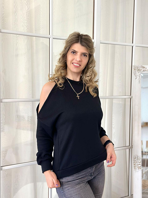 Жіноча ангорова кофта з розрізами "Girl" оптом | Батал | Розпродаж моделі Київ - фото 1