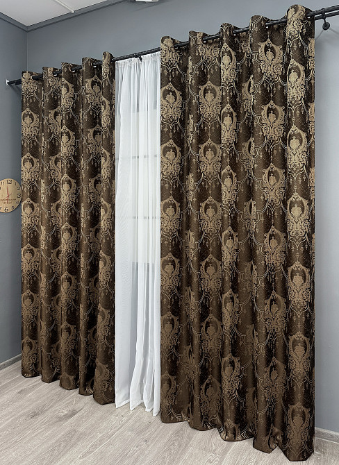 Комплект штор на люверсах VR-Textil Парча № 1772ш Коричневый с карамельным 155х270 см 2 шт (37-0258) Киев - изображение 4