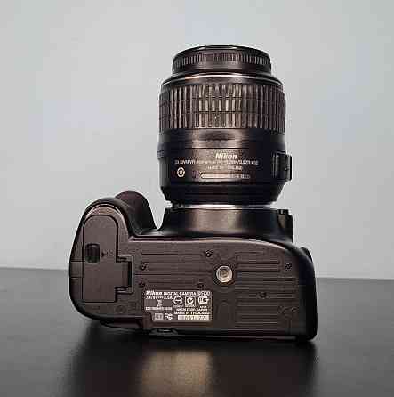 Дзеркальний фотоапарат Nikon D5100 + kit об'єктив 18-55 мм Клевань