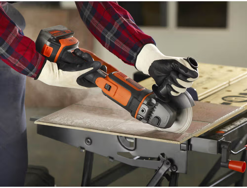 Акумуляторна кутова шліфувальна машина BLACK+DECKER BCG720M1 : з АКБ 18В 4Аh, диск 125 мм (BCG720M1) Київ - фото 7