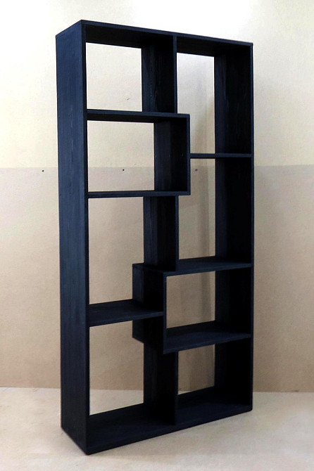 Книжный стеллаж 