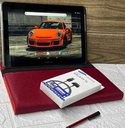 Планшет 10 Дюймов в хорошем состоянии. Киев