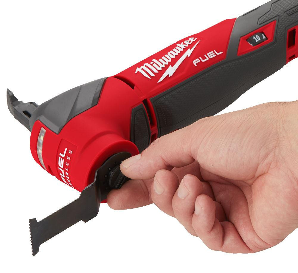 Інструмент багатофунціональний акумуляторний MILWAUKEE, M18 FMT-0X (+ універсальне лезо, шліф. підошва, шліф. папір, HD кейс) Одеса - фото 10