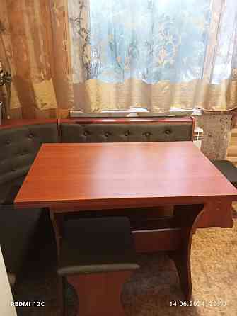 Кухонный уголок, комплект из угла, стола и двух табуреток Семейный 114х154 см Яблоня Львов