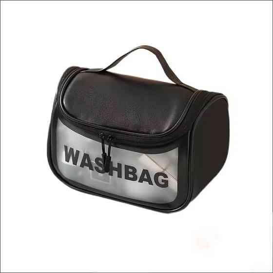 Косметичка, матова, дорожня з ручкою на блискавці, чорна Кам'янець-Подільський