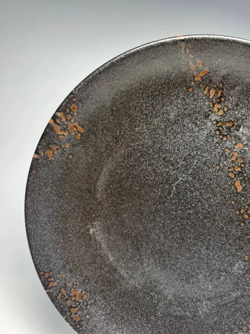 Керамическая тарелка с темным фактурным узором 26 см Коломия - фото 2