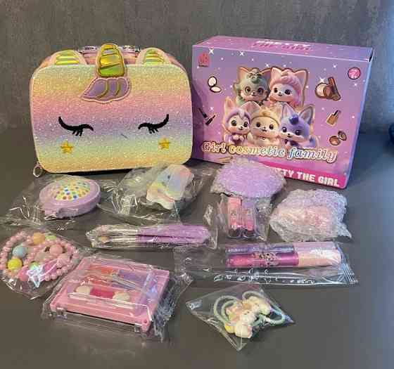 Набор детской косметики fantasy beauty 25 предмета в чемодане с єдинорогом Киев