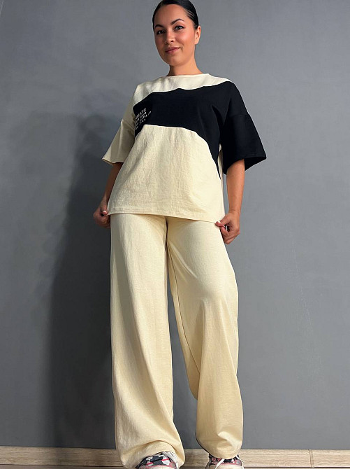 Костюм женский CAPPITONE 3162 оверсайз с черной вставкой футболка и брюки палаццо бежевый, бежевый, S Киев - изображение 12