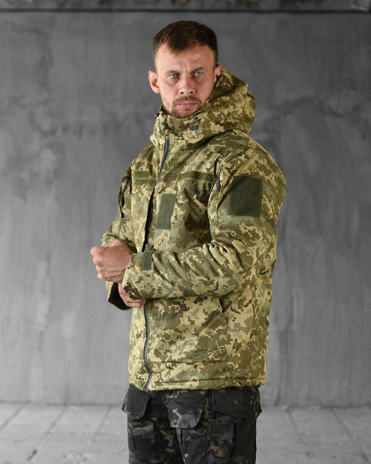 Тактическая куртка мужская пиксель бушлат теплая на подкладке держит тепло тела с капюшоном S Одесса - изображение 1
