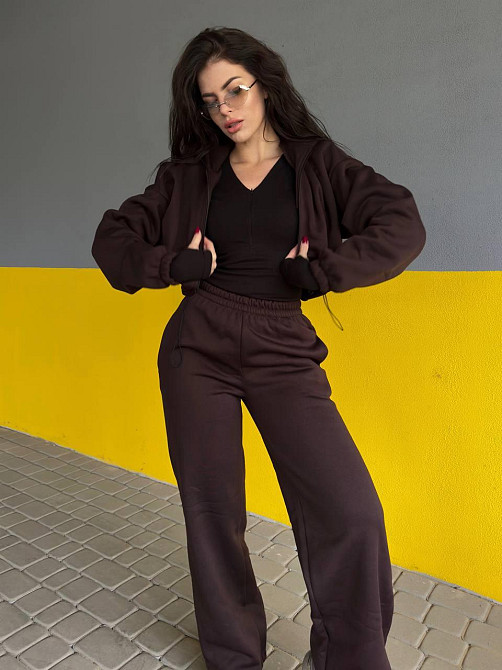 Жіночий стильний базовий лонгслів трикотаж Джерсі Чорний Одеса - фото 4