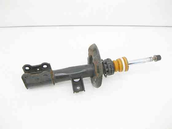 Mercedes-Benz  A1173231600 Передній амортизатор правий CLA Shooting Brake X117 CLA C117 A-class W176 Одеса