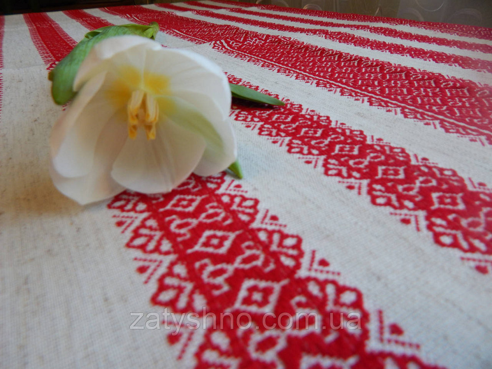 Скатерть с красной с вышивкой Киев - изображение 1