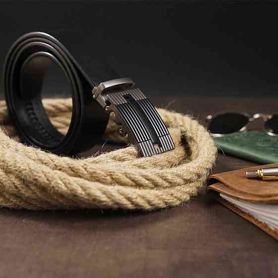 Ремінь чоловічий з лінійною пряжкою Vintage 20290 Чорний Київ