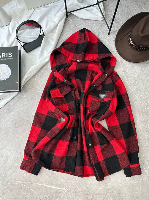 Женская повседневная оверсайз рубашка в клетку с капюшоном турецкий кашемир Красный, 48/52 Одесса - изображение 3
