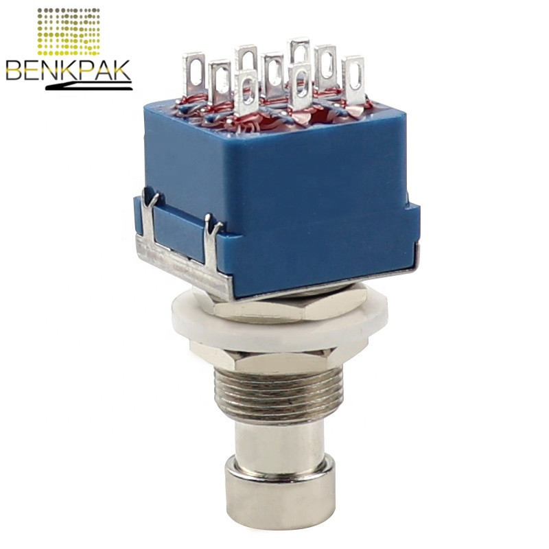 Ножний перемикач 3PDT з фіксацією для ефектів педалей Київ - фото 4