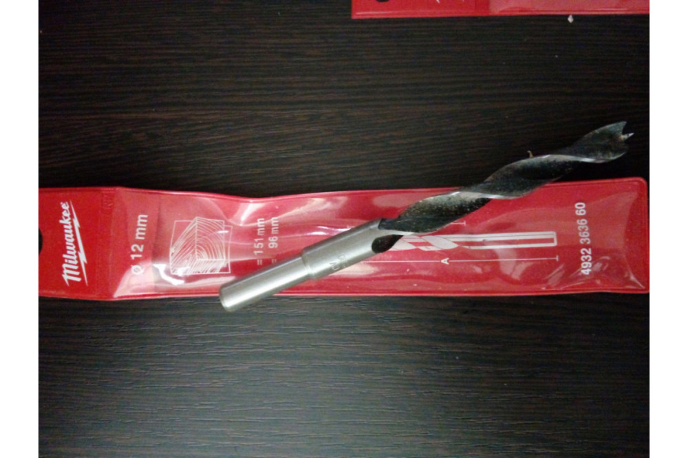 Сверло по дереву трехточечное 12х151 мм Milwaukee 4932363660 Коломыя - изображение 1