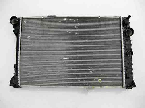 Mercedes-Benz  A2045003703 Дефектний радіатор охолодження двигуна C-Class W204 E-Class W212 Відламані нижні кріплення Одеса