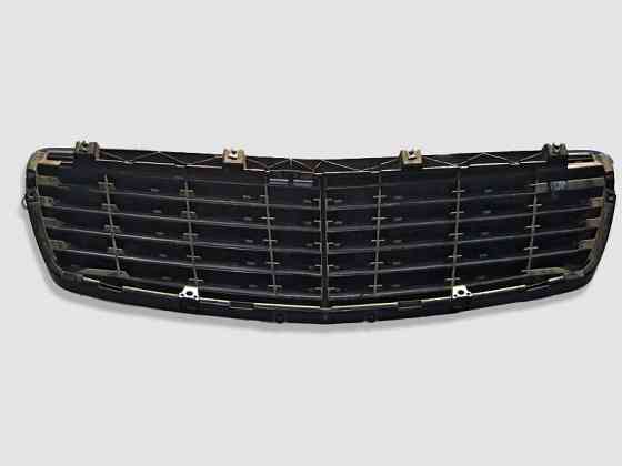 Mercedes-Benz  A2118800583 9040 Решітка радіатора, відшарувався хром зліва 2см. E-Class W211 Одеса