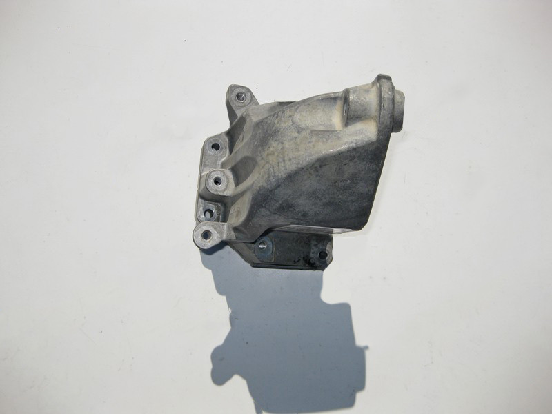 Mercedes-Benz  A6512230004 Кронштейн опори двигуна лівий OM651 R4 2.2 cdi C-Class W204 E-Class W212 Одесса - изображение 1