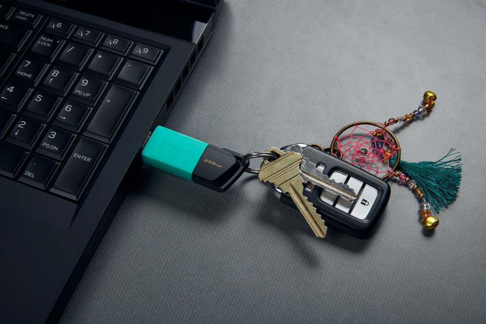 Флешнакопичувач USB3.2 256 GB Kingston DataTraveler Exodia M Black/Teal (DTXM/256GB) чорний з блакитним Харків - фото 7
