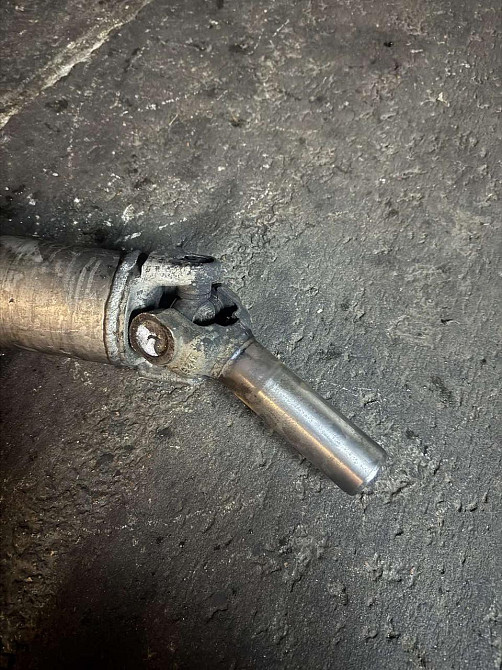 Карданный вал Cadillac Escalade 4-ое поколение Киев - изображение 2