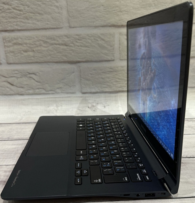 Ноутбук Сенсорний Samsung 13,3" Quad- Core 4Gb. ОЗП / 128Gb. SSD (r1772) Київ - фото 2