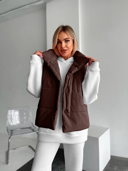 Жіноча тепла жилетка на блискавці без капюшона плащівка на синтепоні Шоколад, 42/44 Одеса - фото 4