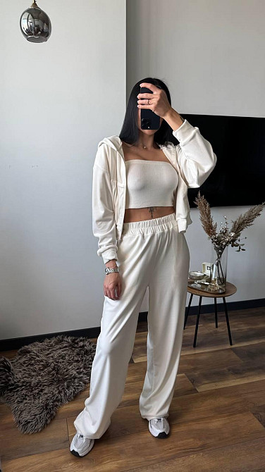 Жіночий плюшевий прогулянковий костюм-трійка: кофта топ і штани велюр Молочний, 44/46 Одеса - фото 3