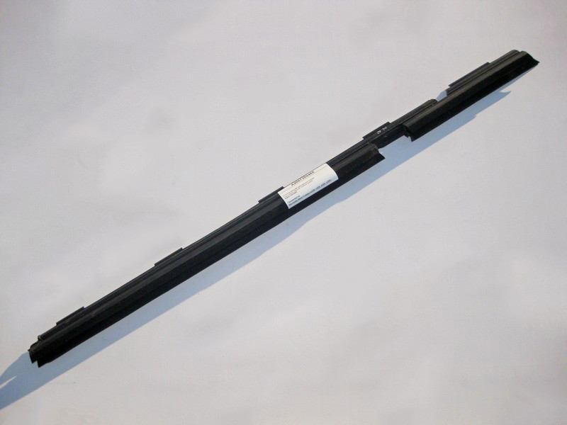 Mercedes-Benz  A2057350465 Внутрішня планка ущільнювача під скло задніх правих дверей C-Class W205 Одеса - фото 1