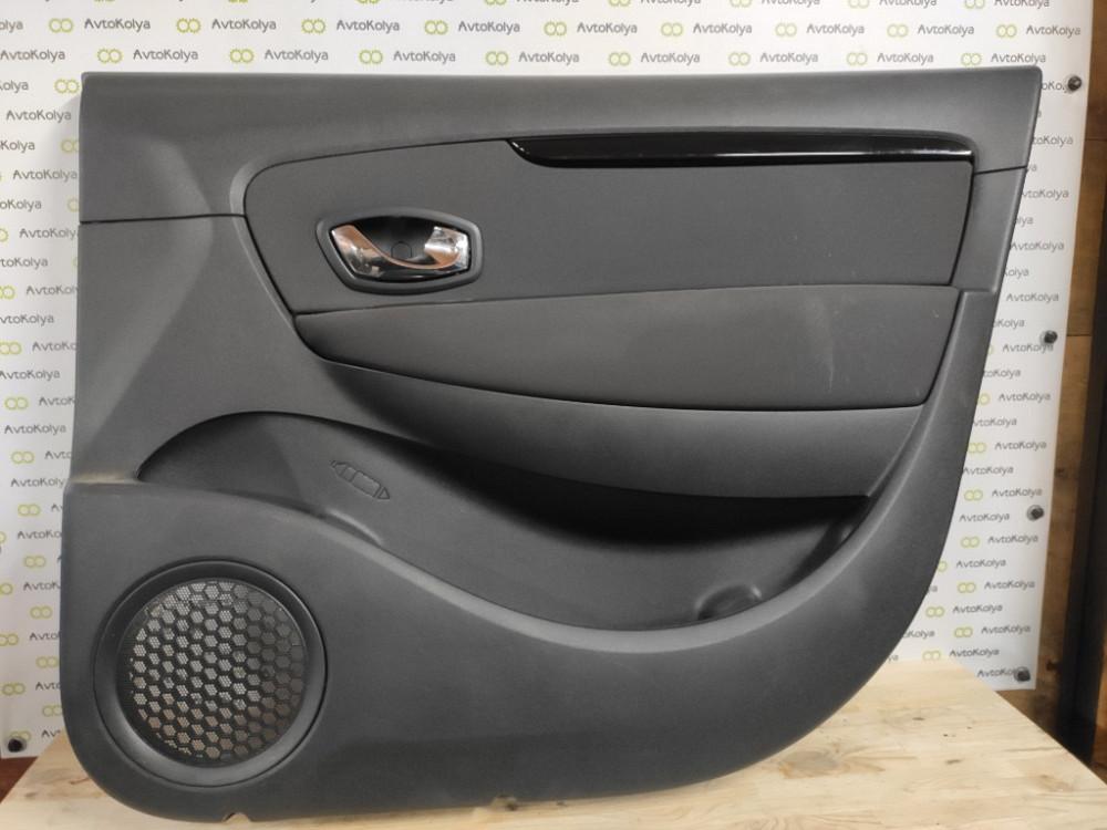Карта дверей передня права Renault Scenic III 2013-2016 (809008669R) Ковель - фото 1