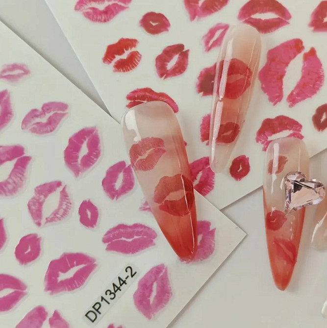 Наліпки для нігтів червоні губи — поцілунки, самоклеючі наклейки Київ - фото 2
