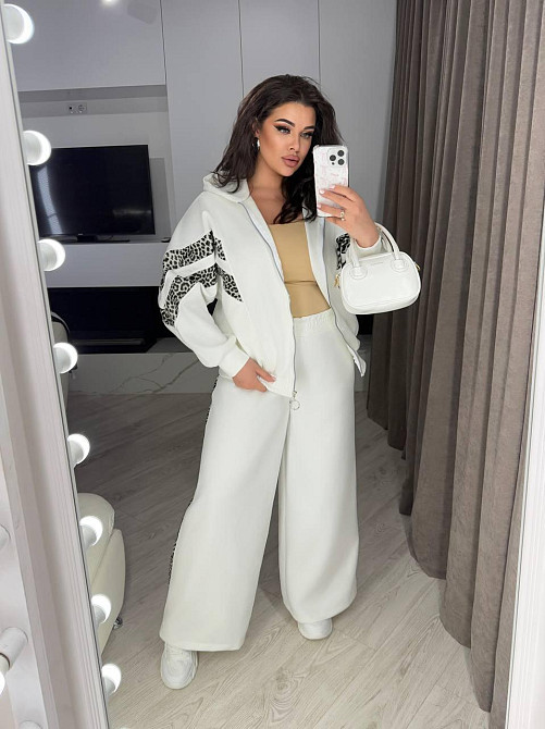 Жіночий стильний повсякденний костюм-двійка замша на дайвінзі Молочний Одеса - фото 1