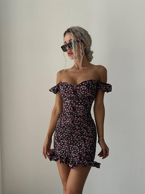 Женское легкое романтичное мини платье в цветочный принт софт Черный 2, 44/46 Одесса - изображение 5