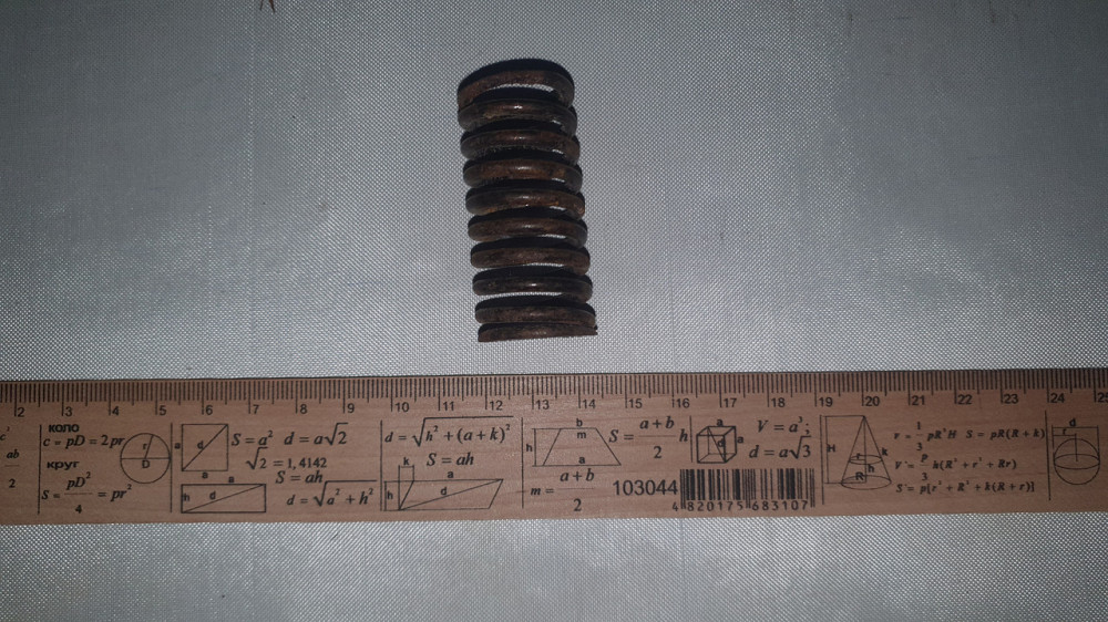 Пружина сжатия 24.4х53х3 мм. СССР. Харьков - изображение 1