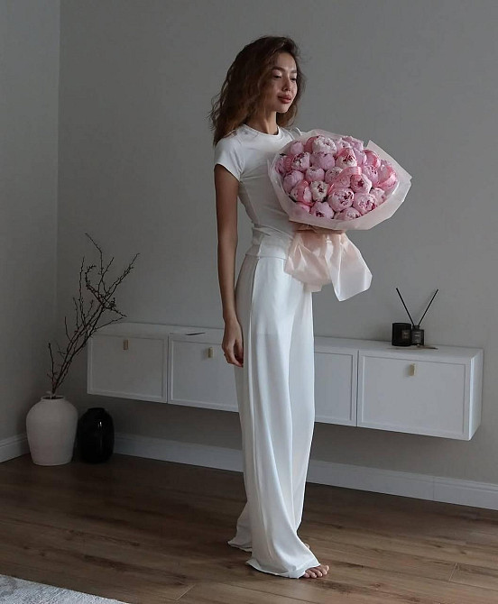 Жіночий базовий прогулянковий костюм двійка: футболка і штани турецька віскоза Одеса - фото 4