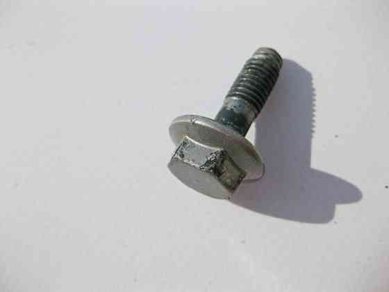 Mercedes-Benz  A0159902501 Болт петлі двері M8x27 S-Class W220 C-Class W203 CLC Sportcoupe C203 E-Class W211 CLS C219 CLK C209 Одесса