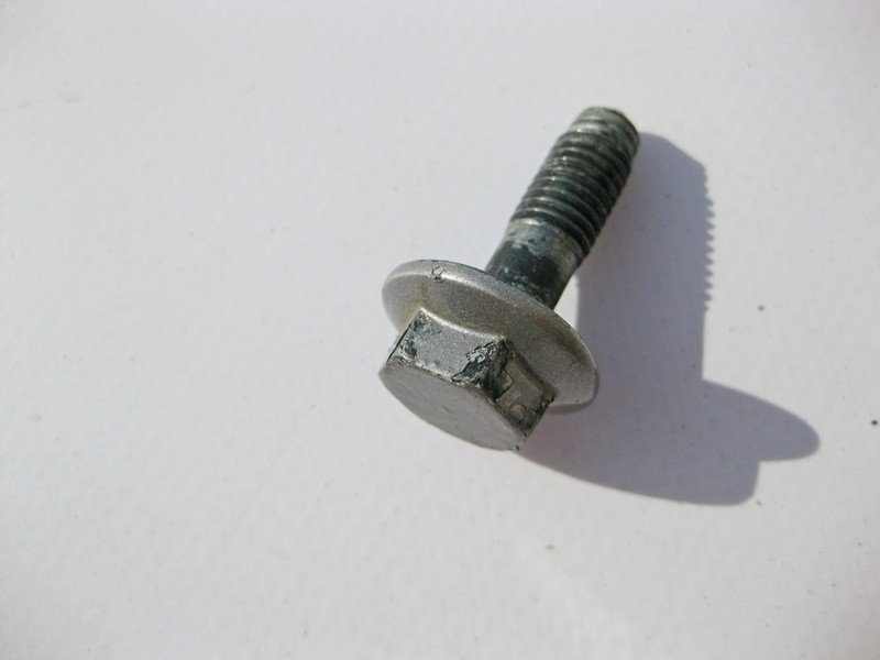 Mercedes-Benz  A0159902501 Болт петлі двері M8x27 S-Class W220 C-Class W203 CLC Sportcoupe C203 E-Class W211 CLS C219 CLK C209 Одесса - изображение 4