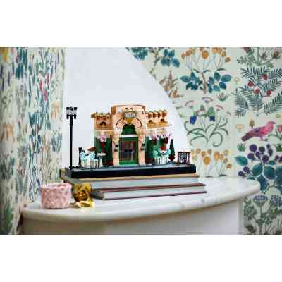 Конструктор LEGO Icons Французская кофейня (10362) Винница