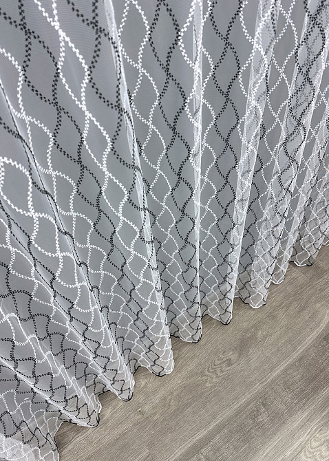 Тюль VR-Textil 1839т Фатин с вышивкой Белый с черным 300х270 см (40-194) Киев - изображение 8